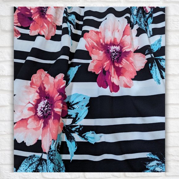 * Plus size* Sangria high waist Floral Dress with pockets *nwt* Size 18 - Picture 4 of 5